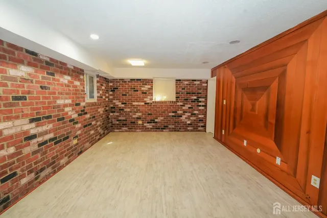 $565,000 | 1308 Merrywood Drive, Edison, NJ 08817