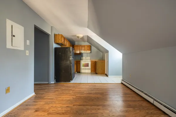$1,450 | 56 Park Avenue, Unit 301, Bridgeport, CT 06604