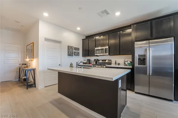 $2,750 | 292 Whitney Crest Street, Henderson, NV 89015