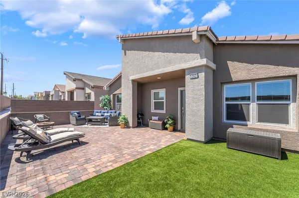 $2,750 | 292 Whitney Crest Street, Henderson, NV 89015