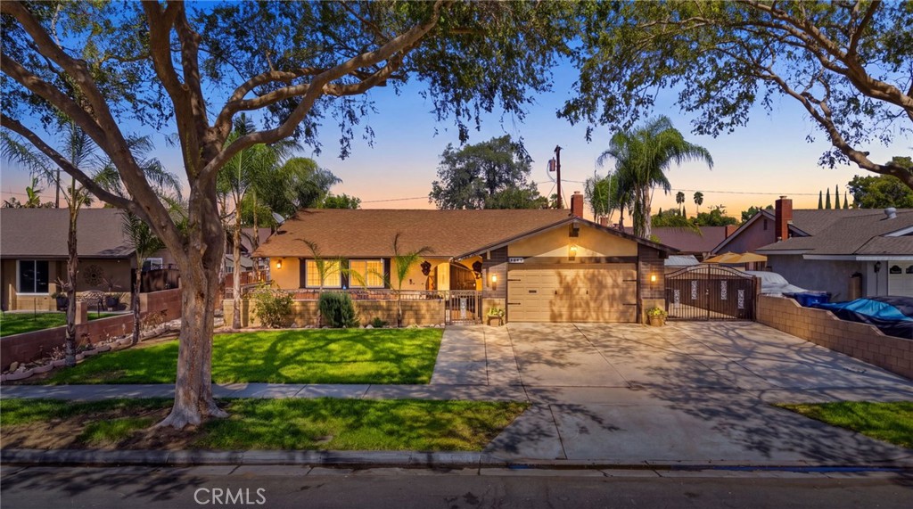 3935 Burge Street Riverside, CA 92505 - Photo 4 of 64 Gallery Image 4
