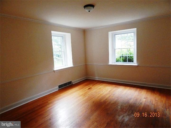 119 Rices Mill Road Wyncote, PA 19095 - Photo 9 of 20