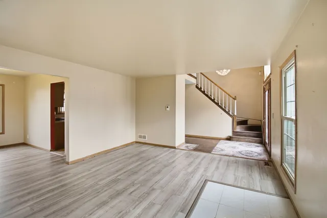 $400,000 | 1155 Hanover Drive, Batavia, IL 60510