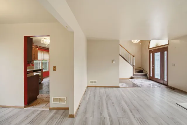 $400,000 | 1155 Hanover Drive, Batavia, IL 60510