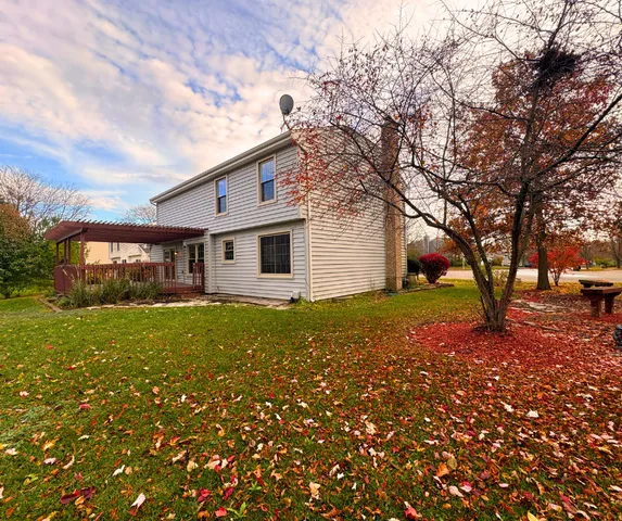 $400,000 | 1155 Hanover Drive, Batavia, IL 60510