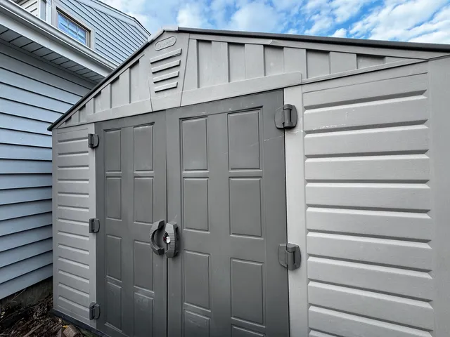 $400,000 | 1155 Hanover Drive, Batavia, IL 60510