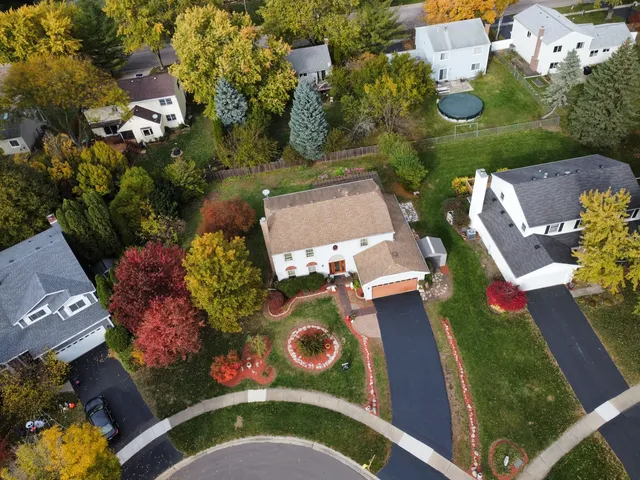 $400,000 | 1155 Hanover Drive, Batavia, IL 60510