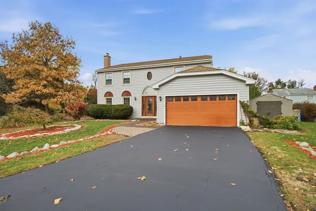 $400,000 | 1155 Hanover Drive, Batavia, IL 60510