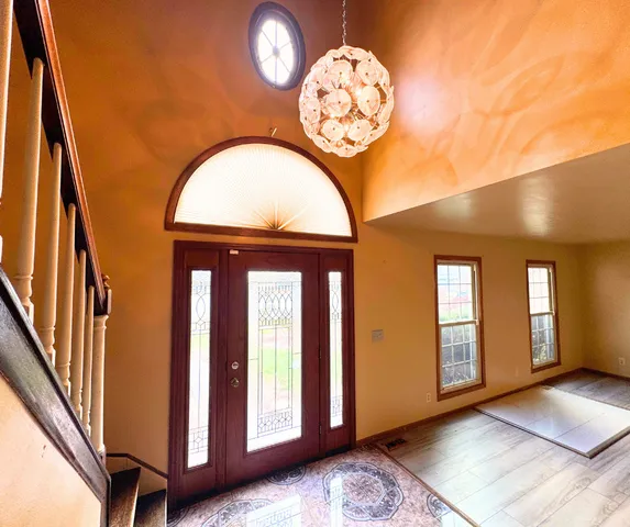 $400,000 | 1155 Hanover Drive, Batavia, IL 60510