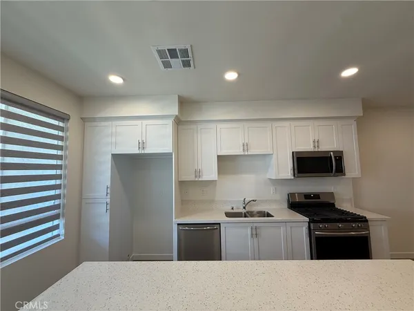 $3,900 | 3 Bigsby Drive, Stanton, CA 90680