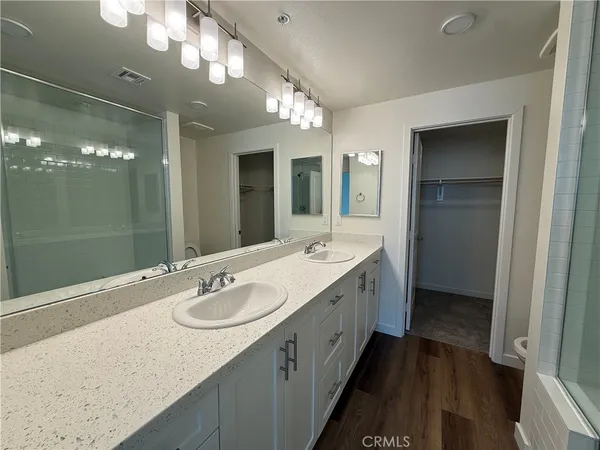 $3,900 | 3 Bigsby Drive, Stanton, CA 90680