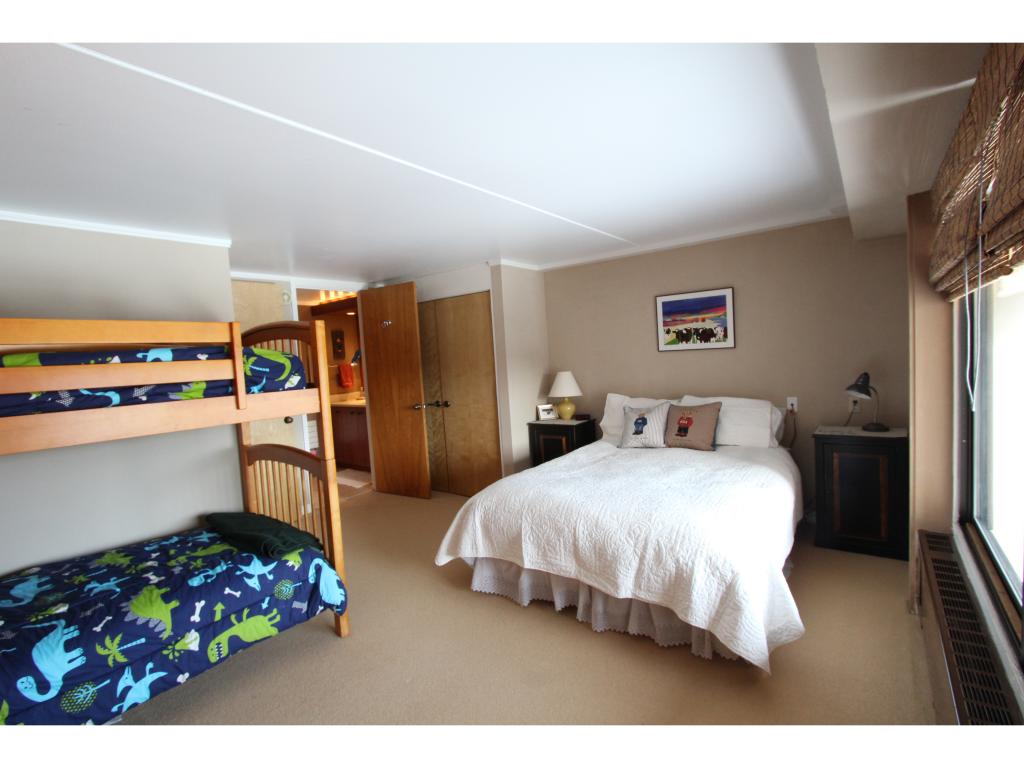 1307 Notchbrook Road, Unit 9AB Stowe, VT 05672 - Photo 3 of 34 Gallery Image 3