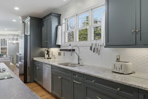 $879,900 | 1251 A McGavock Pike, Nashville, TN 37216