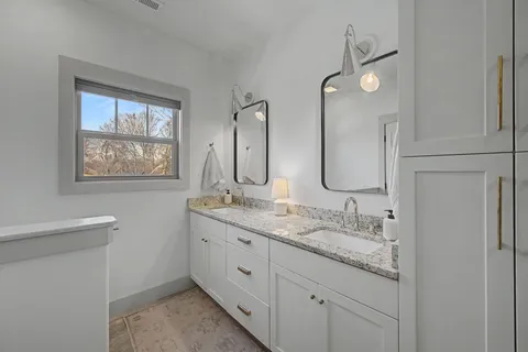 $879,900 | 1251 A McGavock Pike, Nashville, TN 37216