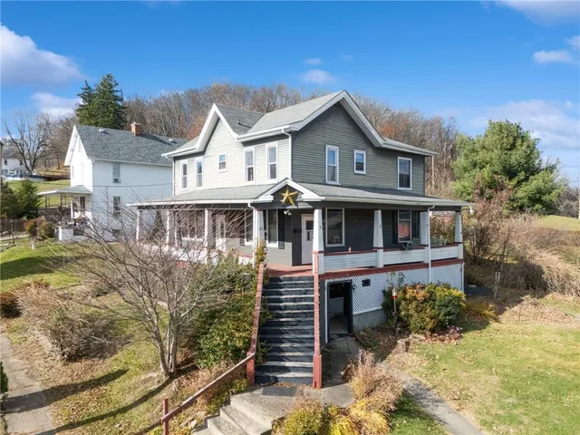 $275,000 | 712 Depot Street, Youngwood, PA 15697