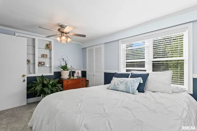 $164,900 | 308 Dayton Street, Tower Hill, IL 62571