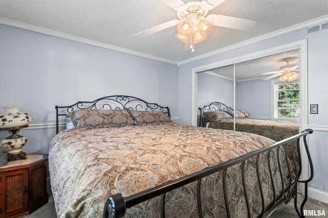 $164,900 | 308 Dayton Street, Tower Hill, IL 62571