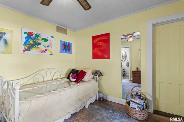 $164,900 | 308 Dayton Street, Tower Hill, IL 62571