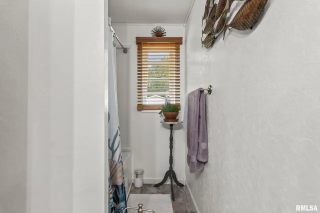 $164,900 | 308 Dayton Street, Tower Hill, IL 62571