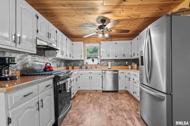 $164,900 | 308 Dayton Street, Tower Hill, IL 62571