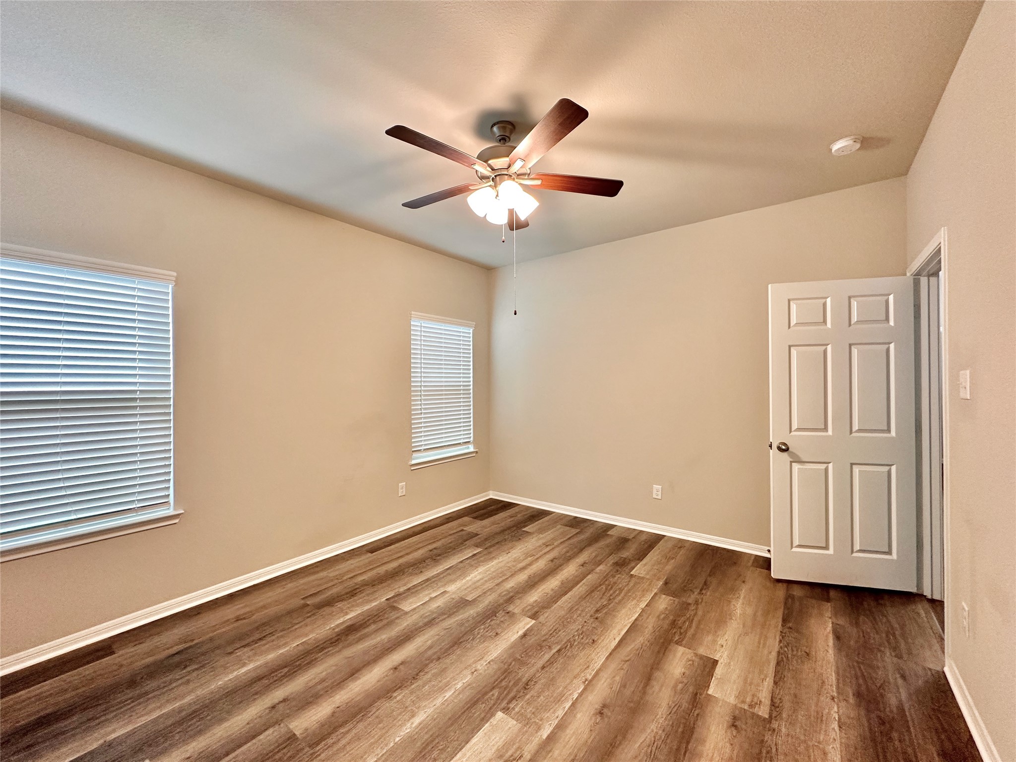 13327 Myrtle Meadows Lane Houston, TX 77048 - Photo 12 of 22