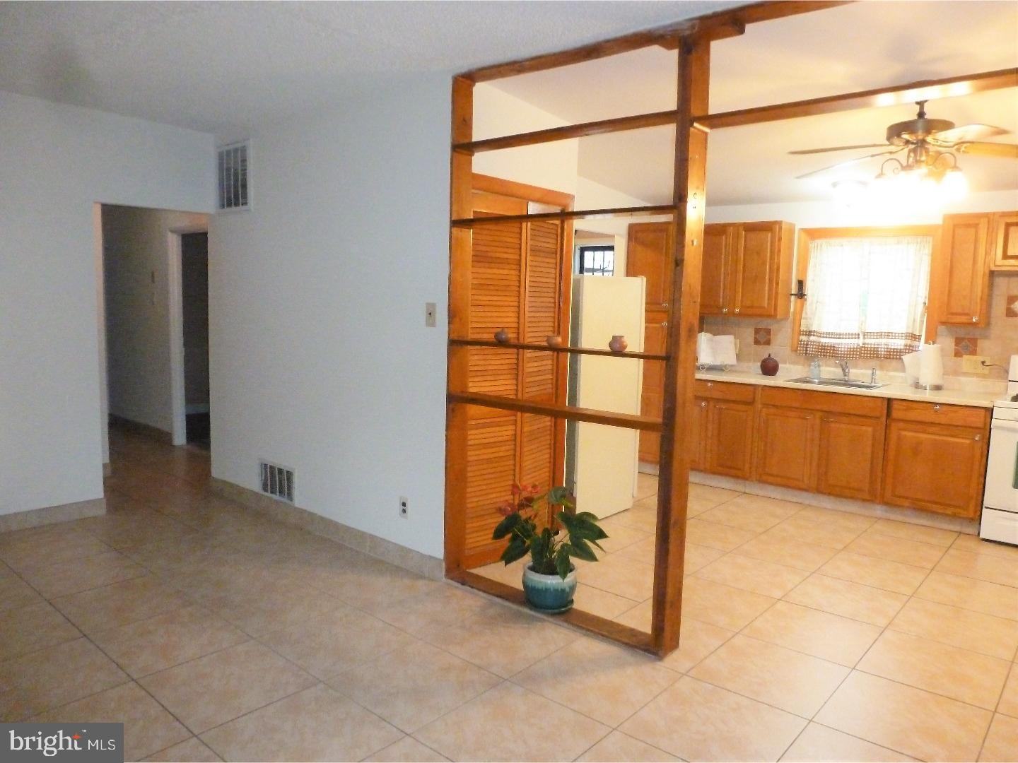 9305 Rising Sun Avenue Philadelphia, PA 19115 - Photo 11 of 25 Living Room