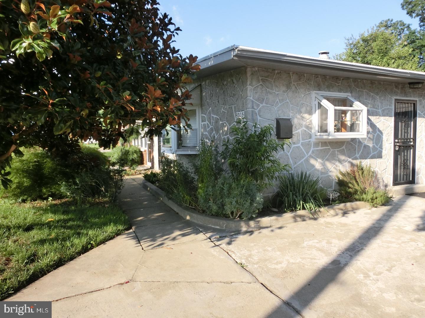 9305 Rising Sun Avenue Philadelphia, PA 19115 - Photo 4 of 25 Exterior Side