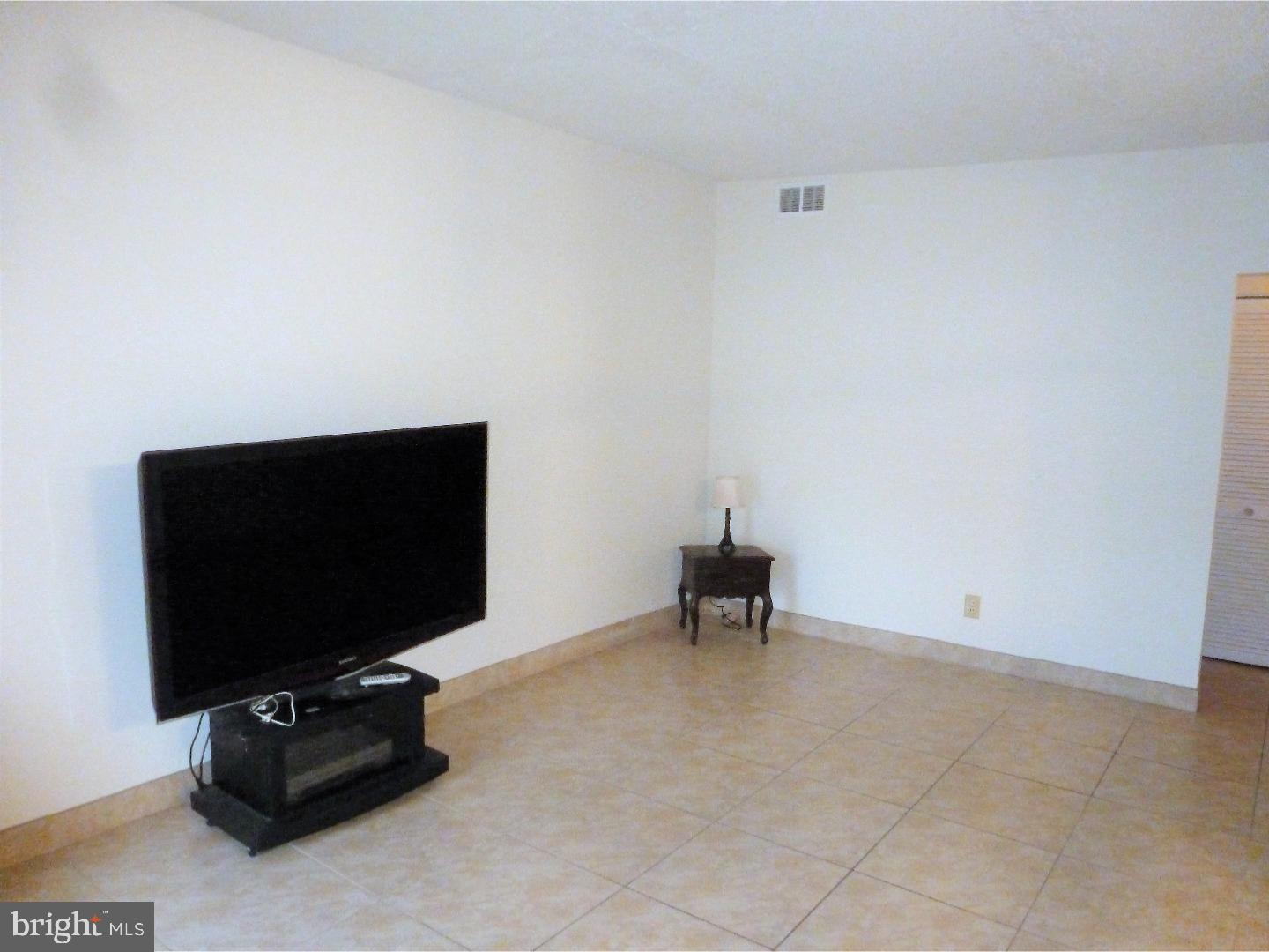 9305 Rising Sun Avenue Philadelphia, PA 19115 - Photo 7 of 25 Living Room