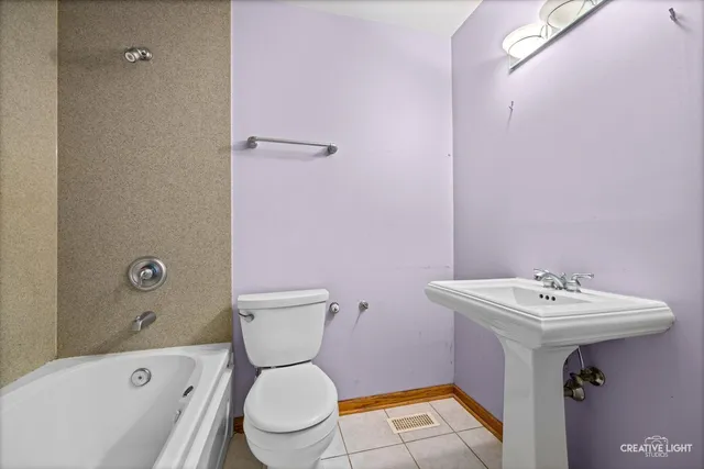 $579,900 | 1325 East Lake Avenue, Glenview, IL 60025