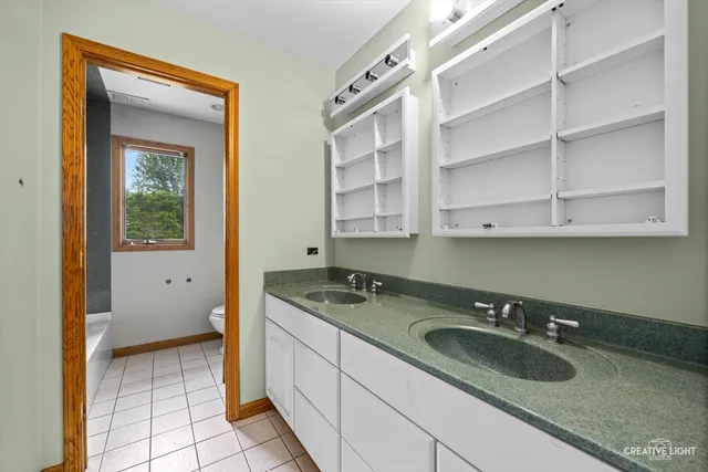 $579,900 | 1325 East Lake Avenue, Glenview, IL 60025