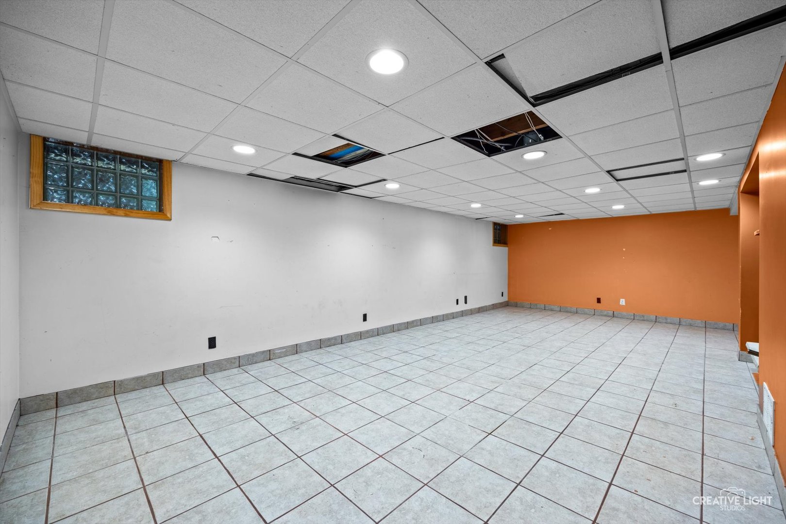 1325 East Lake Avenue Glenview, IL 60025 - Photo 37 of 43 a view of an empty room