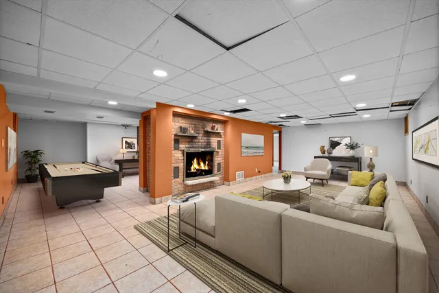 $579,900 | 1325 East Lake Avenue, Glenview, IL 60025