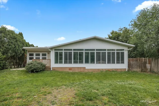 $579,900 | 1325 East Lake Avenue, Glenview, IL 60025