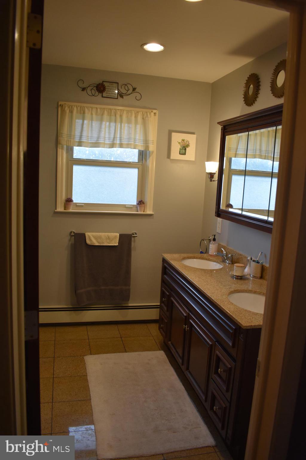4851 Oley Turnpike Road Reading, PA 19606 - Photo 13 of 21