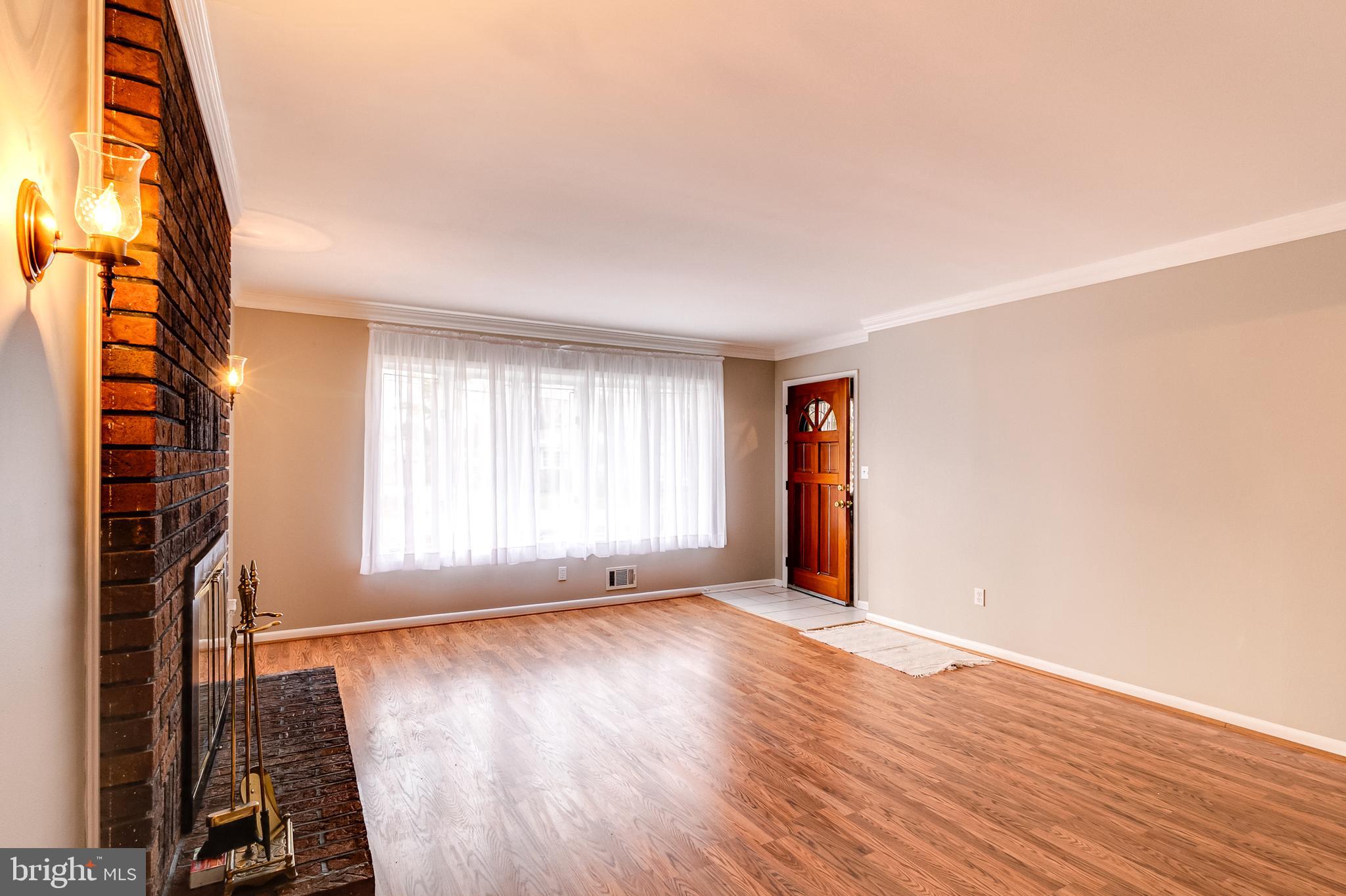 13105 Choptank Road Middle River, MD 21220 - Photo 11 of 47 Living Room