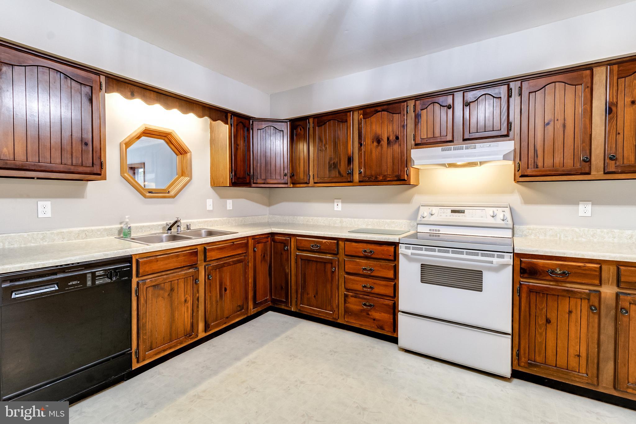 13105 Choptank Road Middle River, MD 21220 - Photo 7 of 47 Kitchen appliances stay