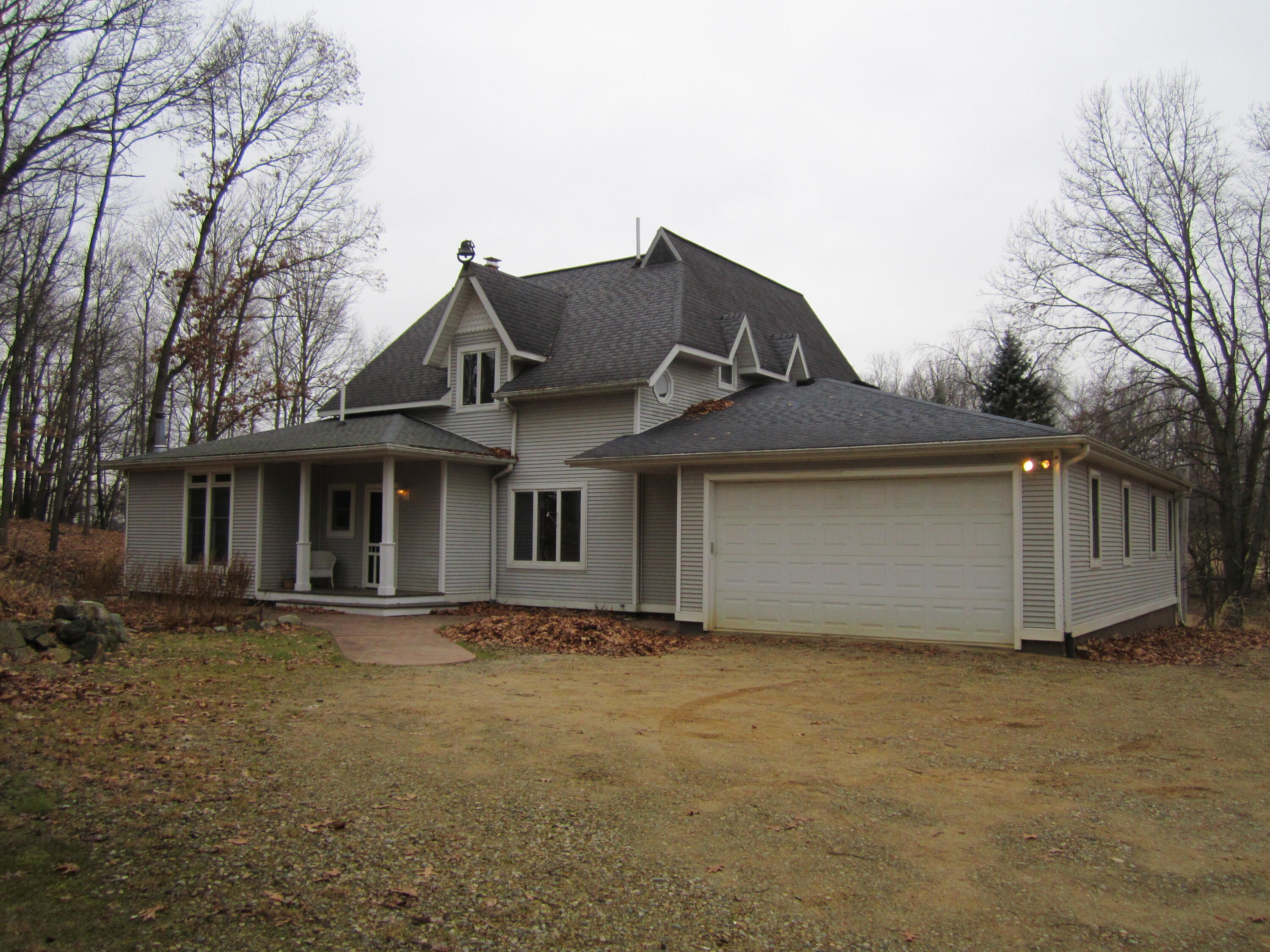 13995 Bangham Road Albion, MI 49224 - Photo 3 of 39 IMG_2249