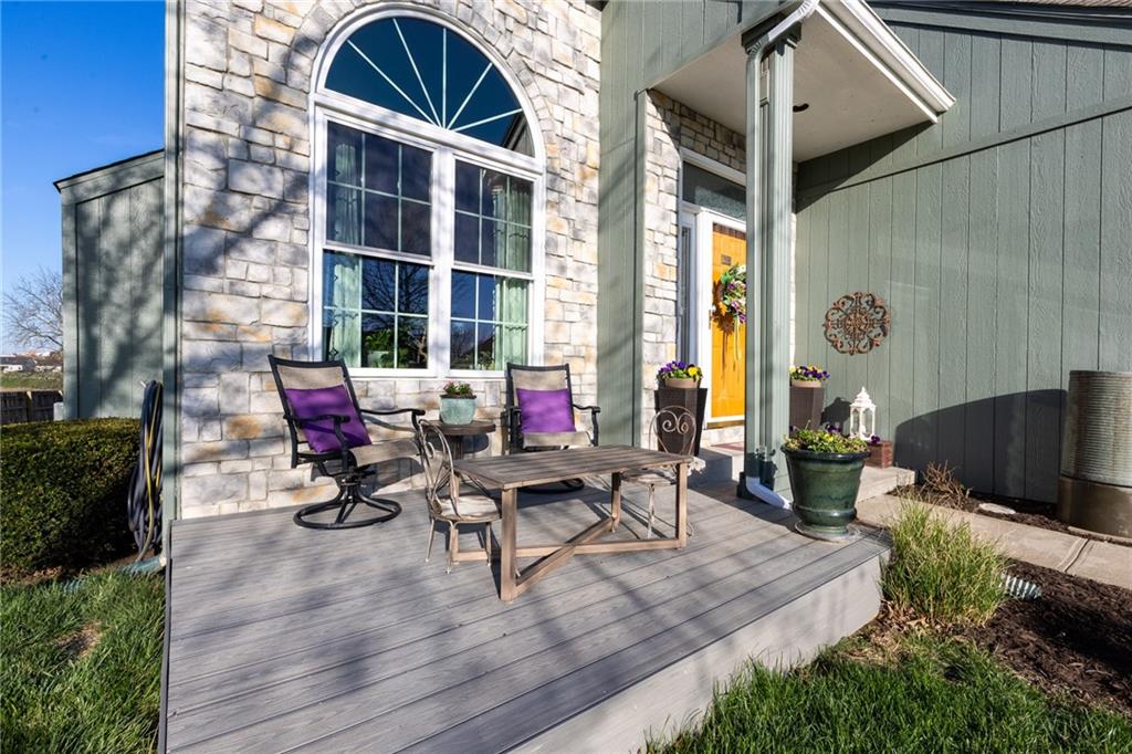 620 Liberty Road Smithville, MO 64089 - Photo 4 of 53