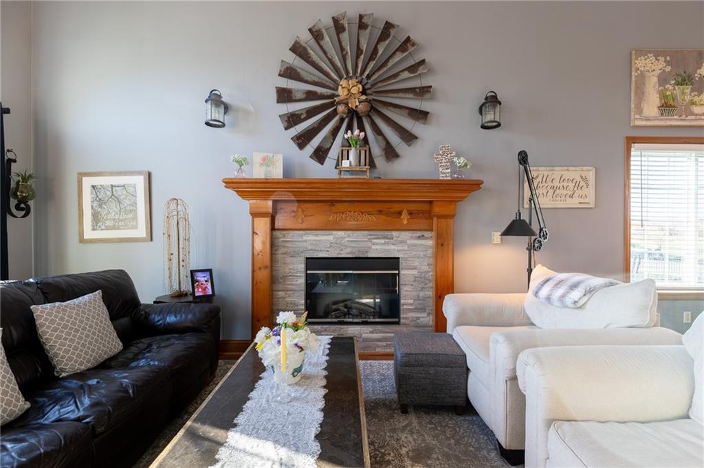 620 Liberty Road Smithville, MO 64089 - Photo 7 of 53