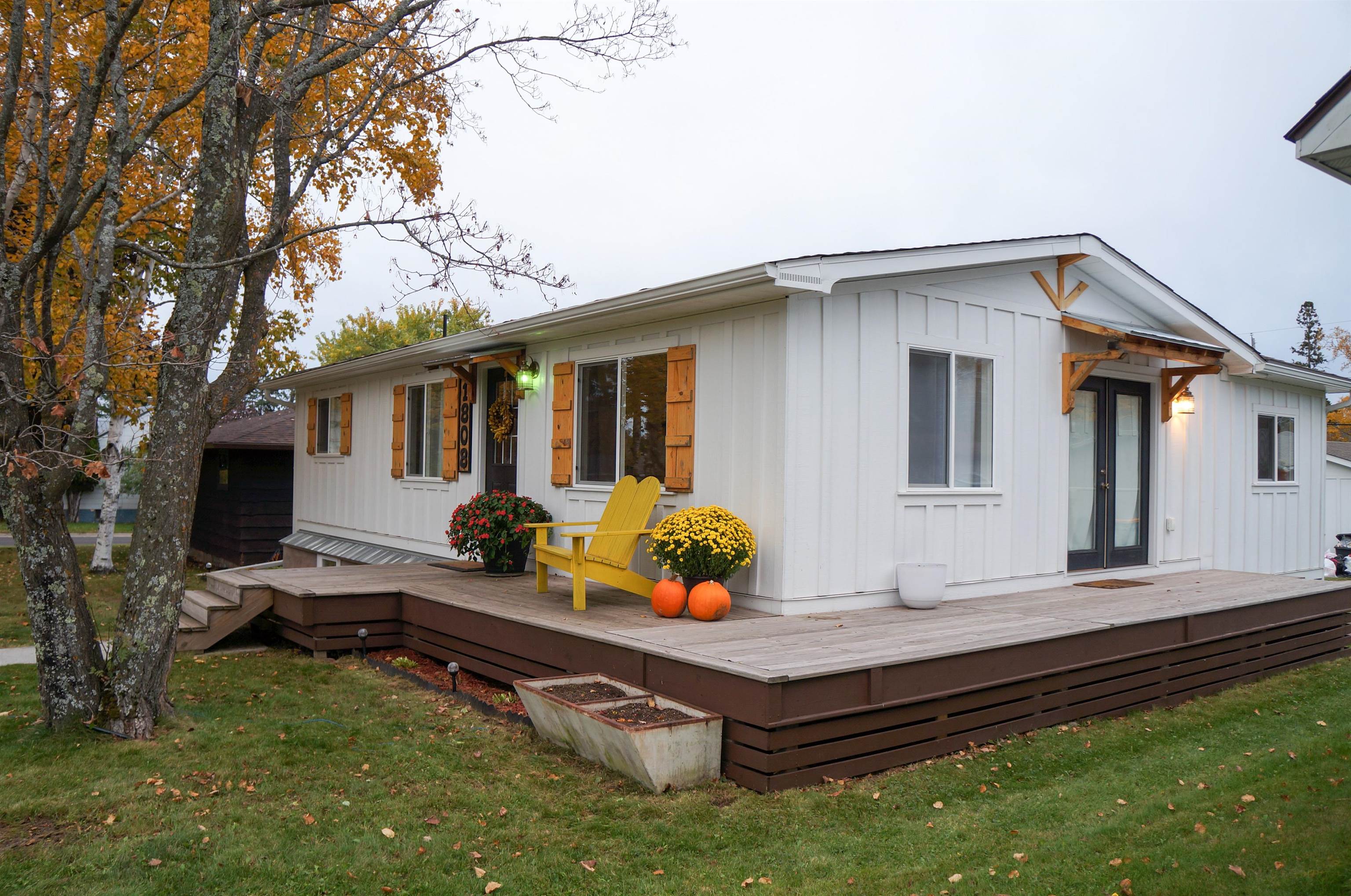 1808 8th Avenue Two Harbors, MN 55616 - Photo 2 of 29