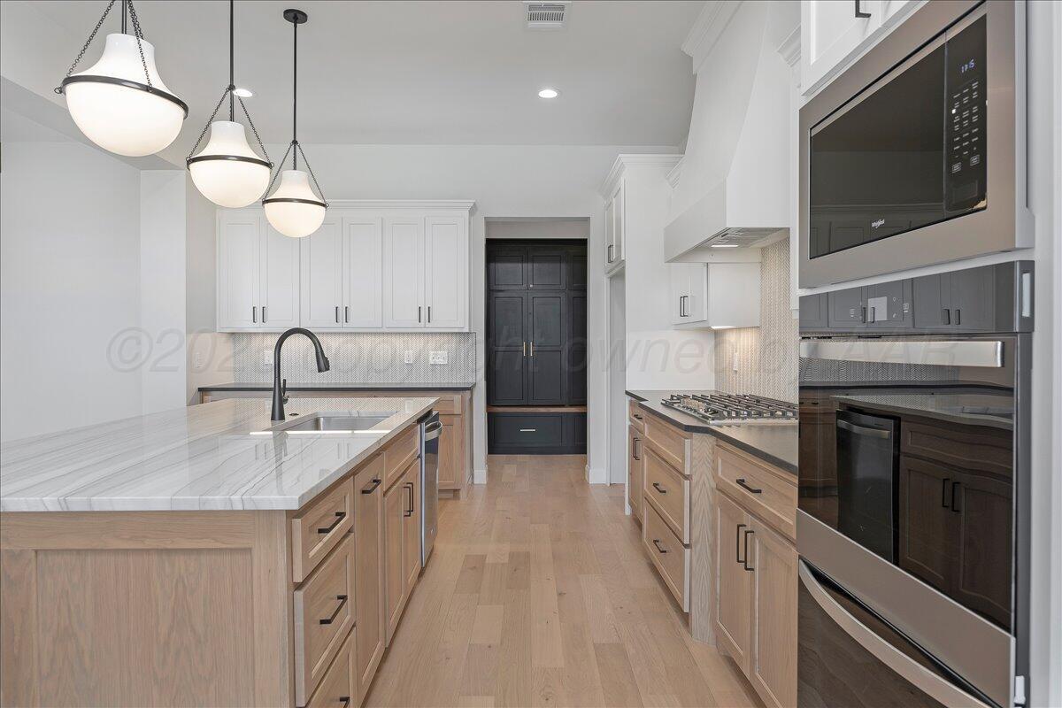 10200 Cactus Flower Road Amarillo, TX 79119 - Photo 14 of 34 14-Kitchen 5