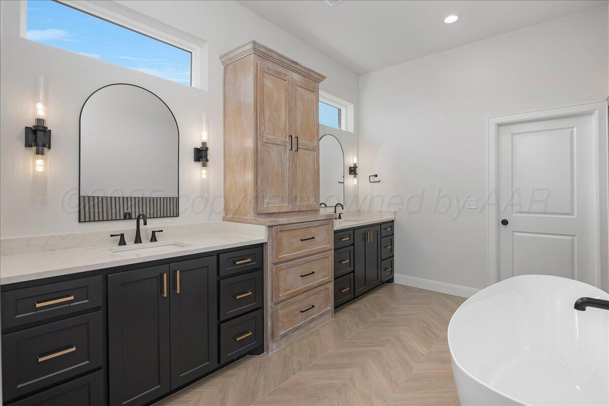 10200 Cactus Flower Road Amarillo, TX 79119 - Photo 20 of 34 20-Primary Bathroom