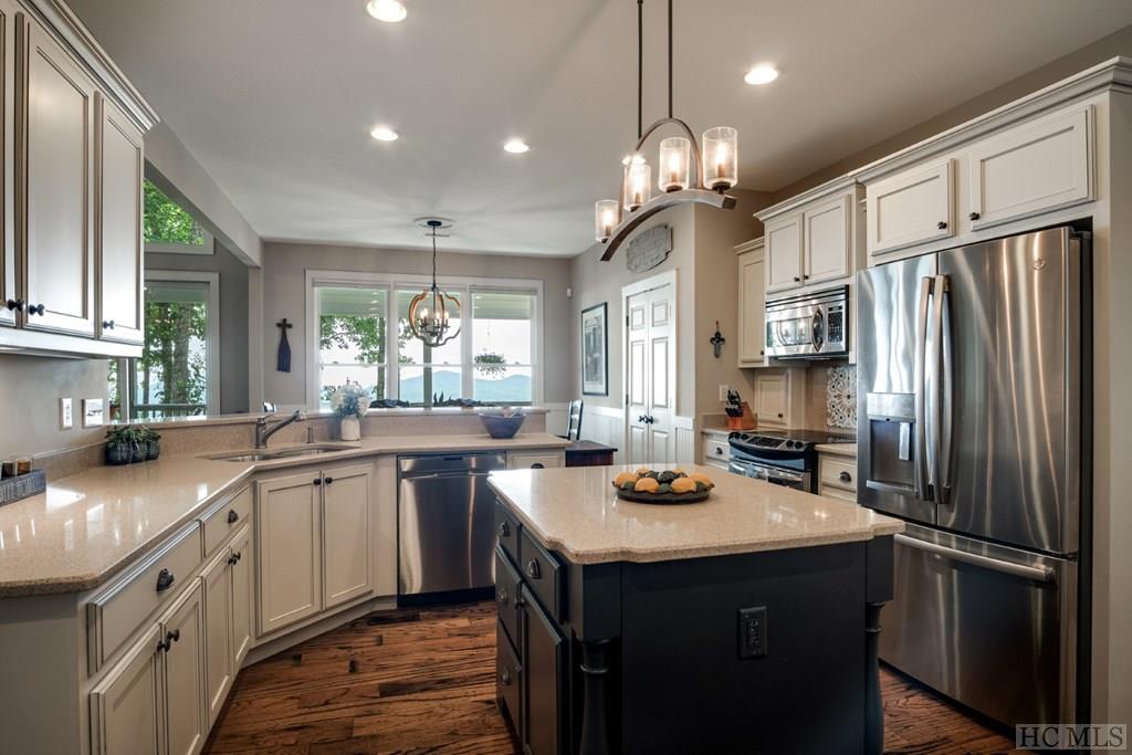 1310 Tower Road Sapphire, NC 28774 - Photo 11 of 56 Gallery Image 11