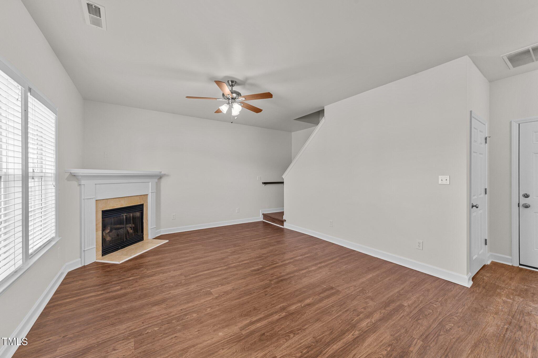 7041 Spanglers Spring Way Raleigh, NC 27610 - Photo 10 of 44 19-web-or-mls-VB4A7244