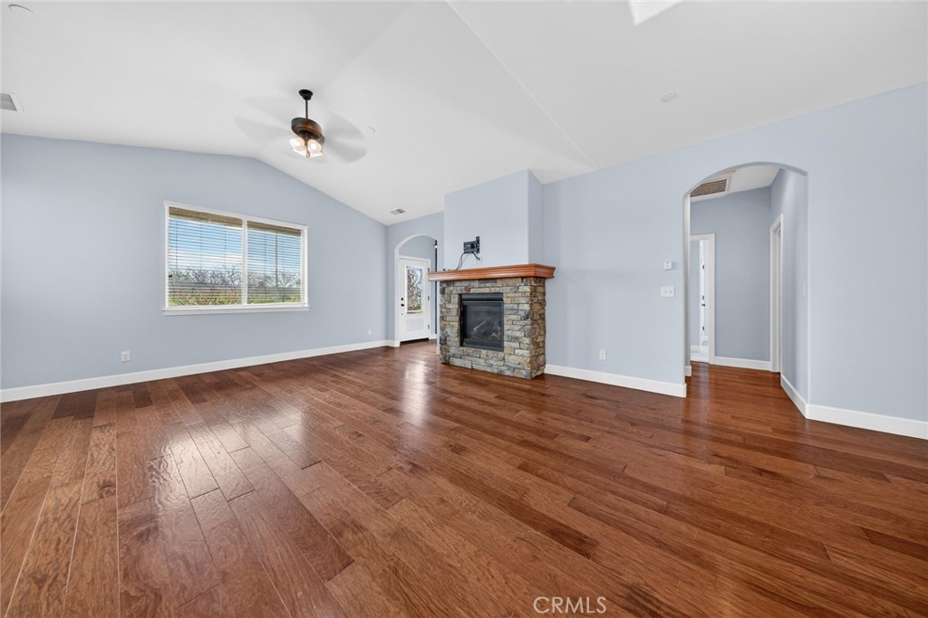 3557 East Eaton Road Chico, CA 95973 - Photo 4 of 36