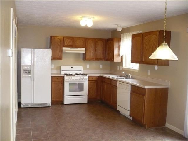1067 Pine Ridge Way Brownsburg, IN 46112 - Photo 10 of 22