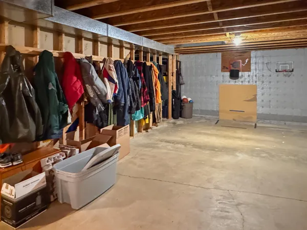 $610,000 | 1186 County Road 118, Lake Benton, MN 56149