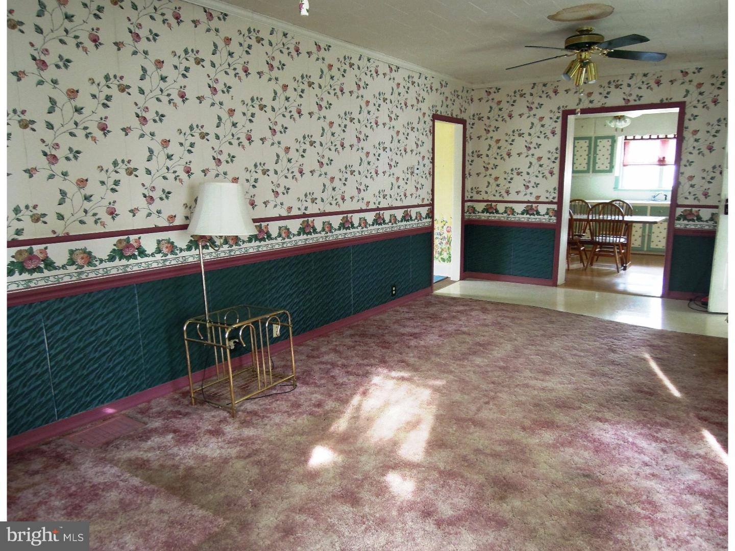 211 Ridge Valley Road Sellersville, PA 18960 - Photo 6 of 10 Living Room