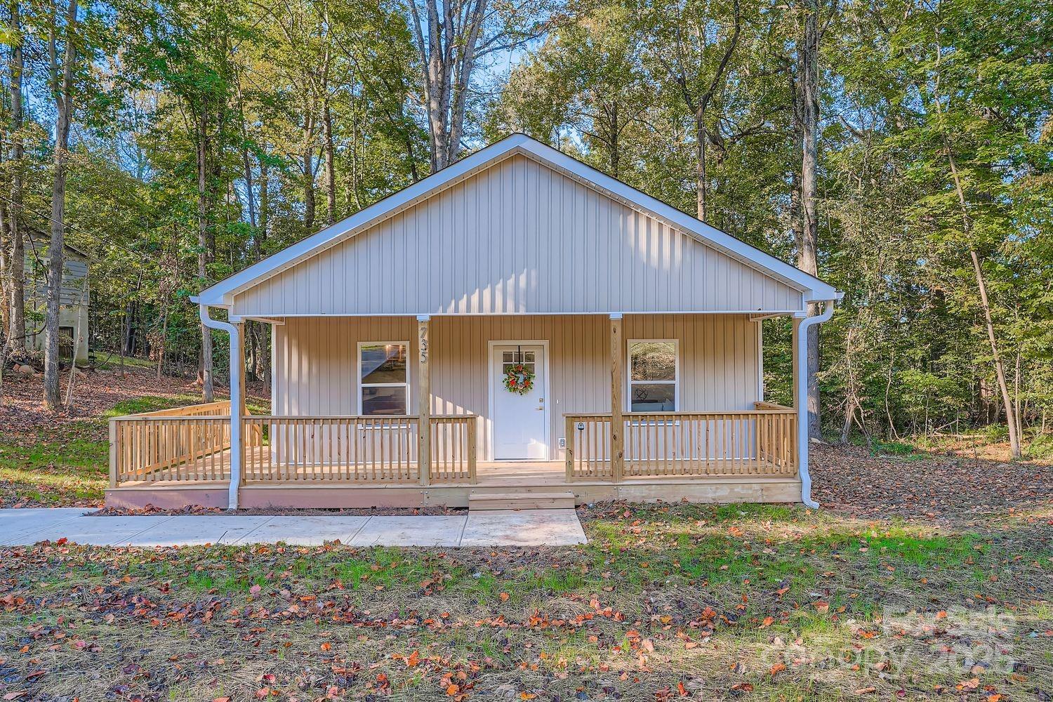 735 Morningside Drive Mount Holly, NC 28120 - Photo 1 of 26