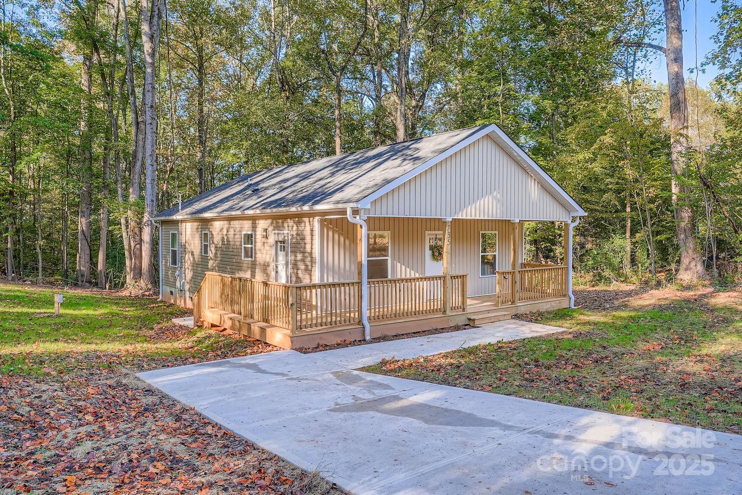 735 Morningside Drive Mount Holly, NC 28120 - Photo 2 of 26